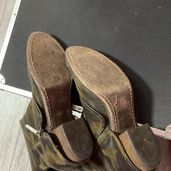 Donald J. Pliner Devi 3 Boots - Picture 6 of 6